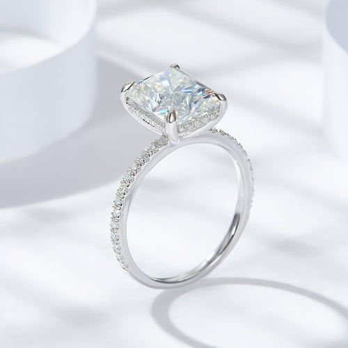 4 Karat Radiant925 Silver Moissanite Ring